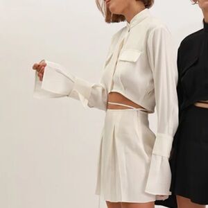 Nwt Onarin Mr. Mandarin White Metallic Cropped Button Down